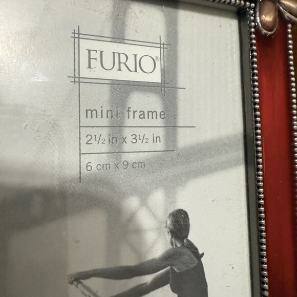Furio Mini Metal Frame 2.5” x 3.5” Red Flower Frame Standing - Picture 4 of 10